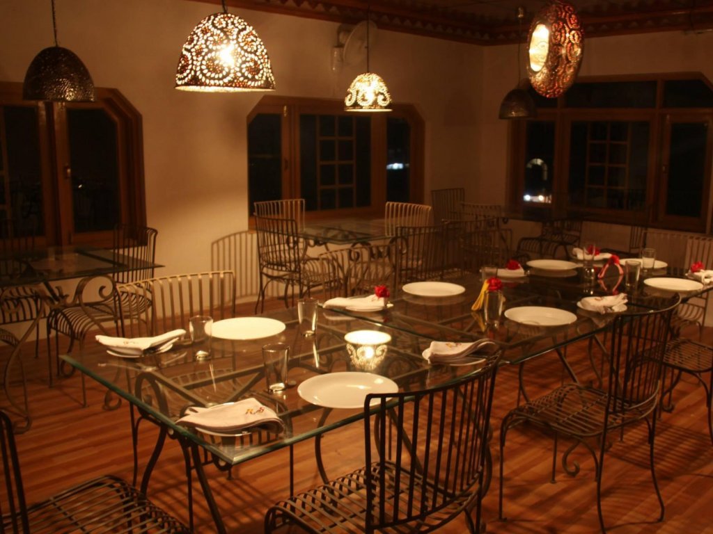 K.S Palace,K.S Palace Is A Popular Choice Amongst Travelers In Srinagar, Whether Exploring Or Just Passing Thro,3 star