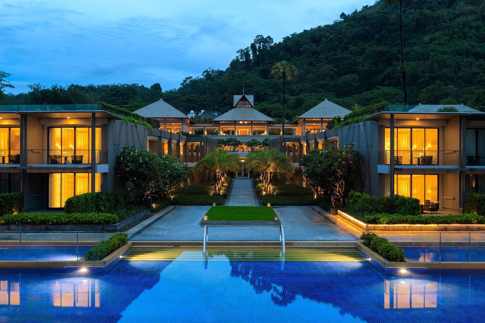 phuket marriott resort and spa nai yang beach