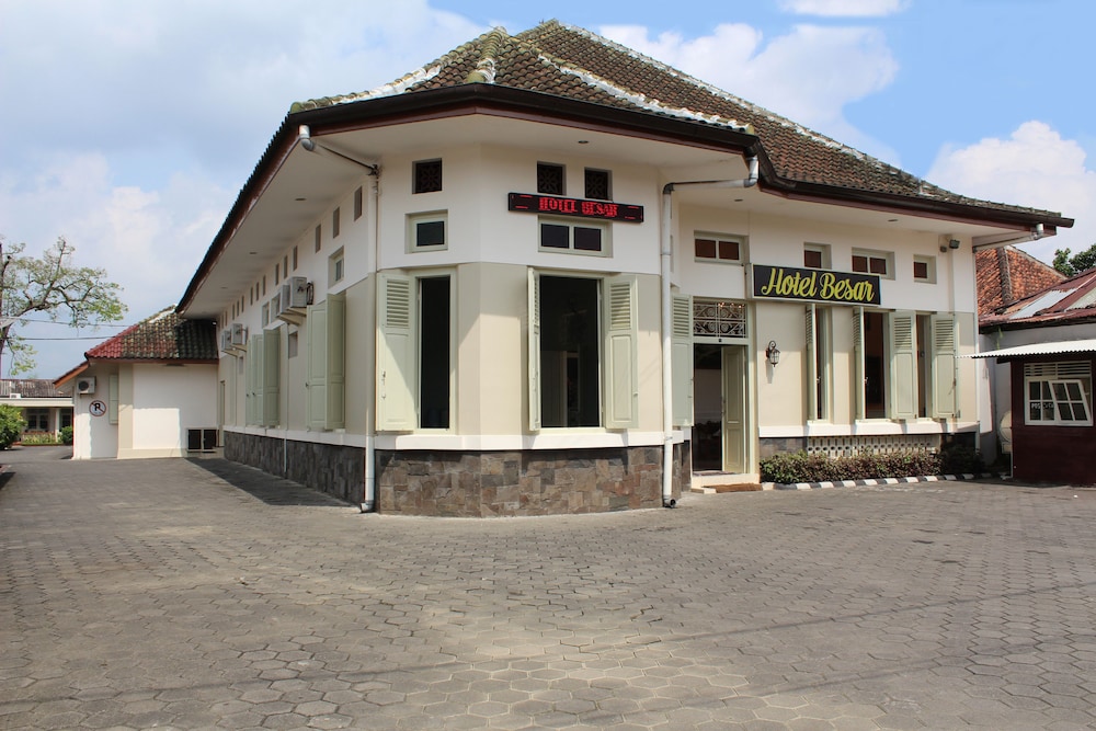 hotel besar purwokerto