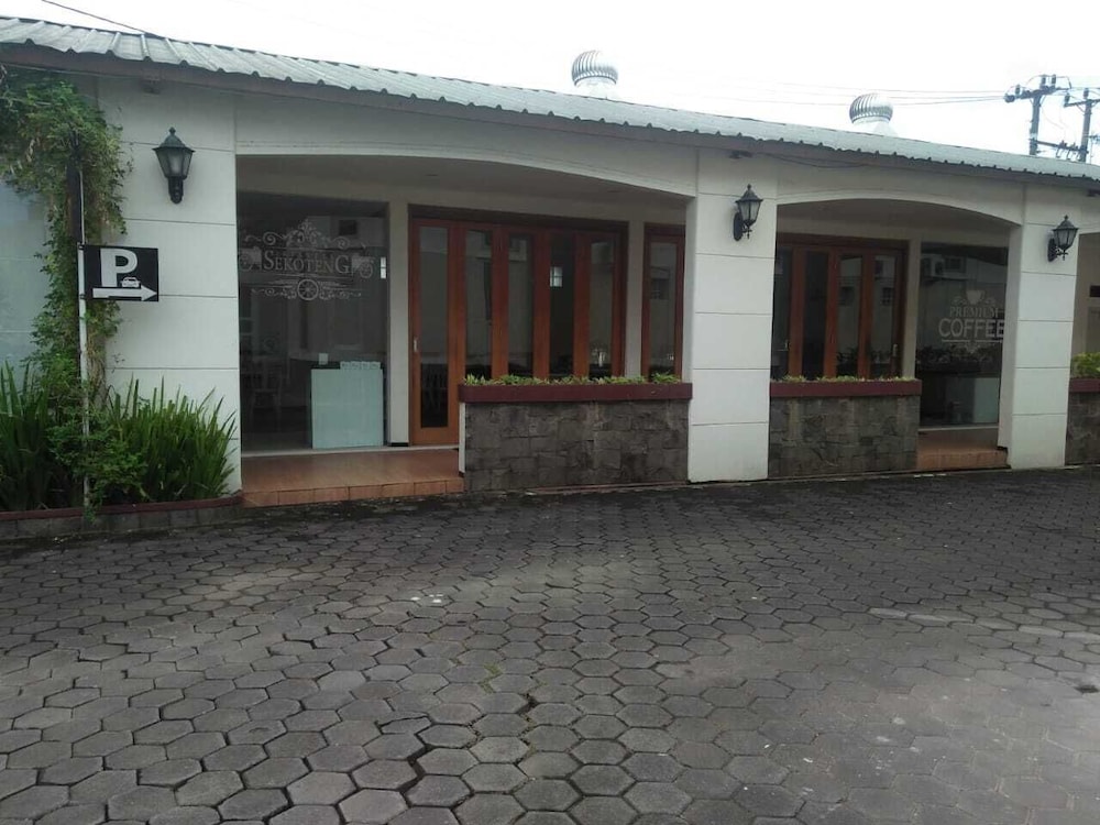 hotel besar purwokerto