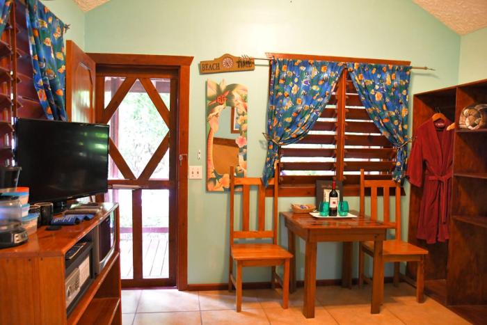 west bay lodge