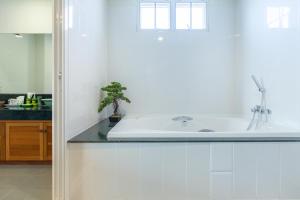 kanchanaburi city hotel