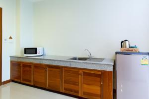 kanchanaburi city hotel