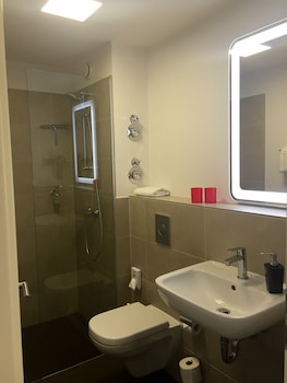 stay hotel boardinghouse