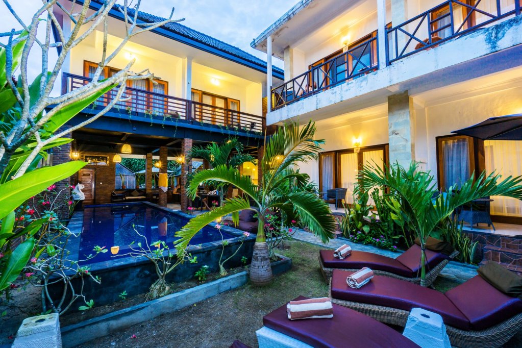 nyuh gading home stay lembongan