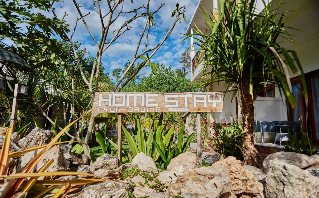 nyuh gading home stay lembongan