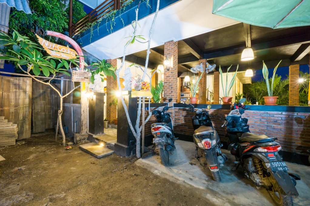 nyuh gading home stay lembongan