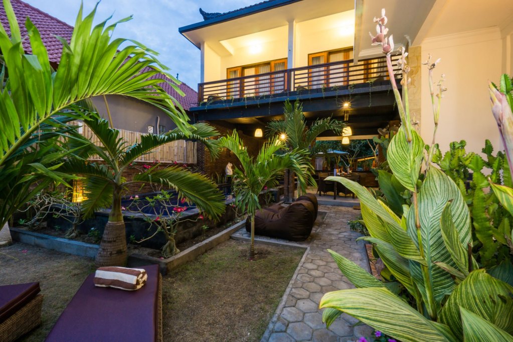nyuh gading home stay lembongan
