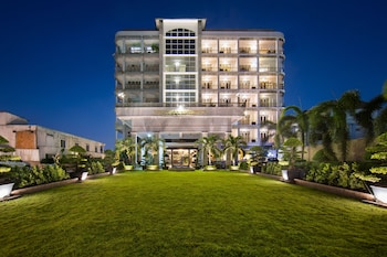 vientiane golden sun hotel and spa