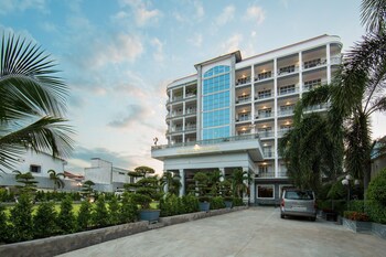 vientiane golden sun hotel and spa