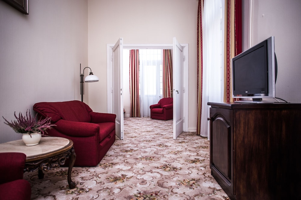 grand hotel