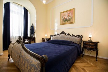 grand hotel