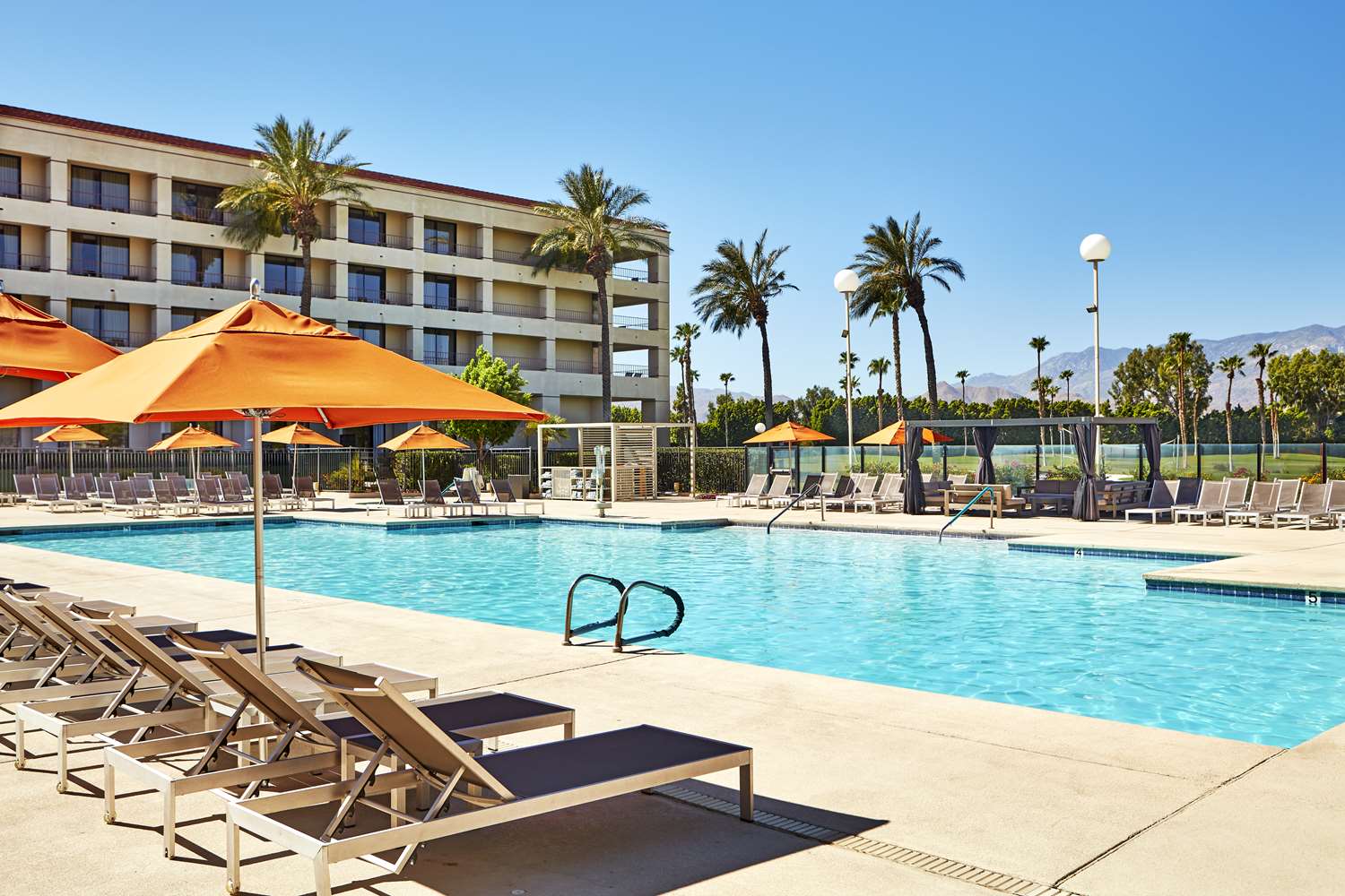 doubletree by hilton hotel golf resort palm springs