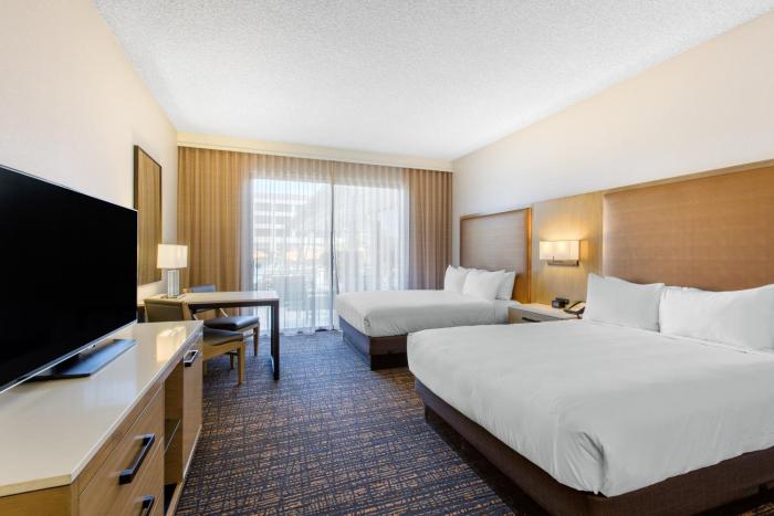 doubletree by hilton hotel golf resort palm springs