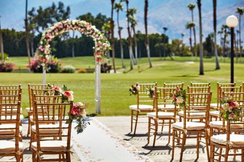 doubletree by hilton hotel golf resort palm springs