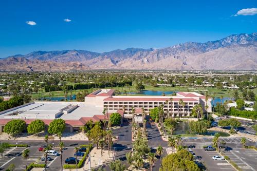 doubletree by hilton hotel golf resort palm springs