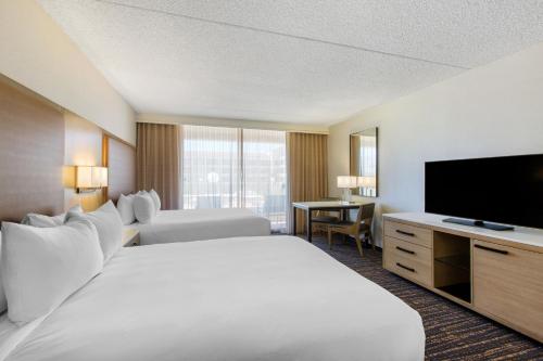 doubletree by hilton hotel golf resort palm springs