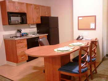 Candlewood Suites Greenville Nc By Ihg,North Carolina>>Greenville,3 star