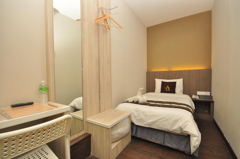 art cottage boutique hotel