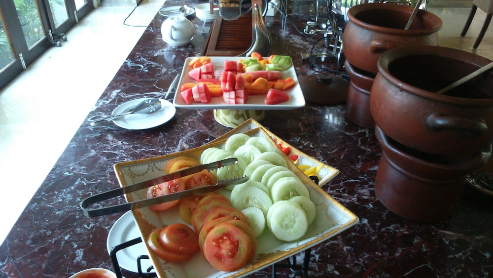 lorin syariah hotel solo