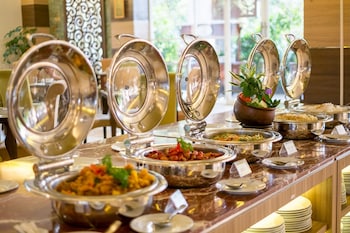 Lorin Syariah Hotel Solo,Colomadu>>Central Java,3 star