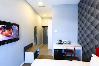 cenang plaza beach hotel