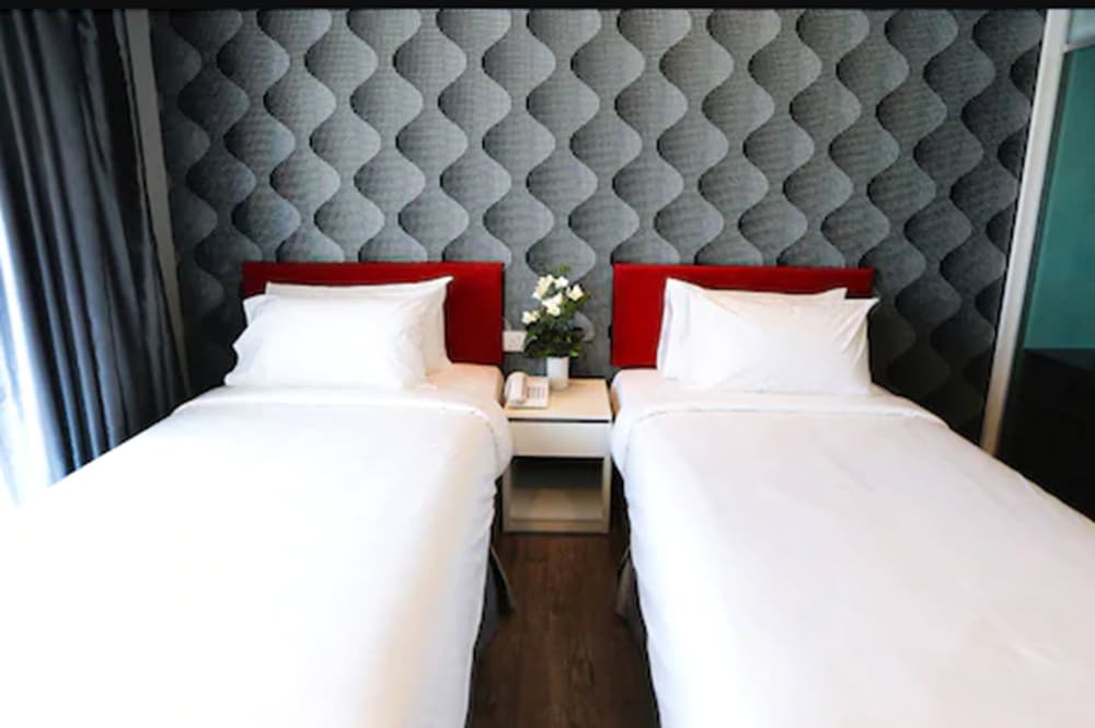 cenang plaza beach hotel