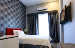 cenang plaza beach hotel