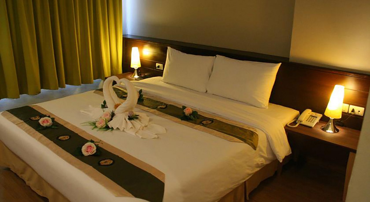 aloha hotel hat yai