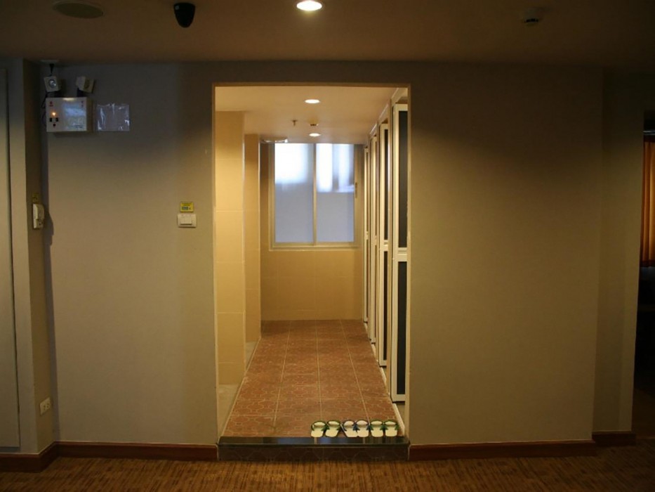 aloha hotel hat yai