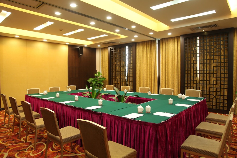 landmark international hotel