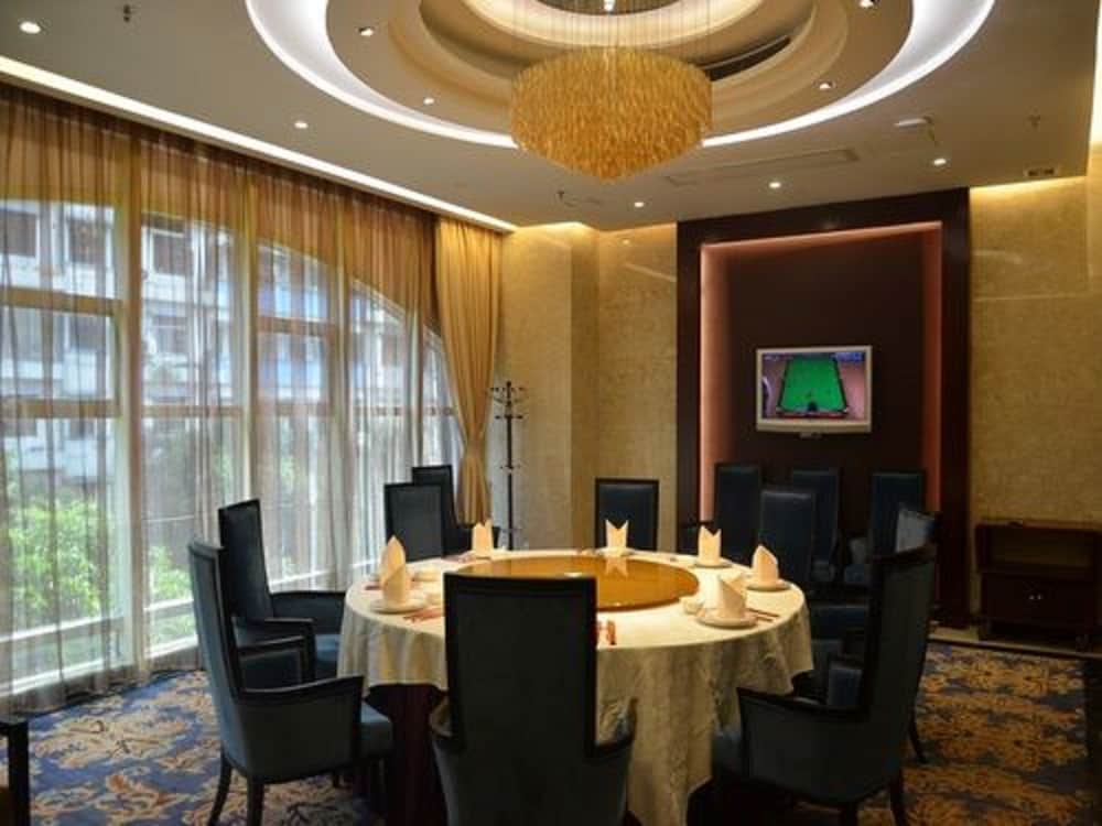 landmark international hotel