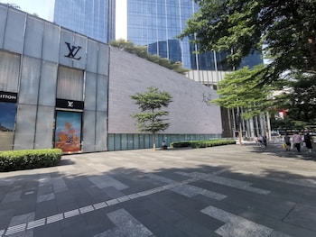 landmark international hotel