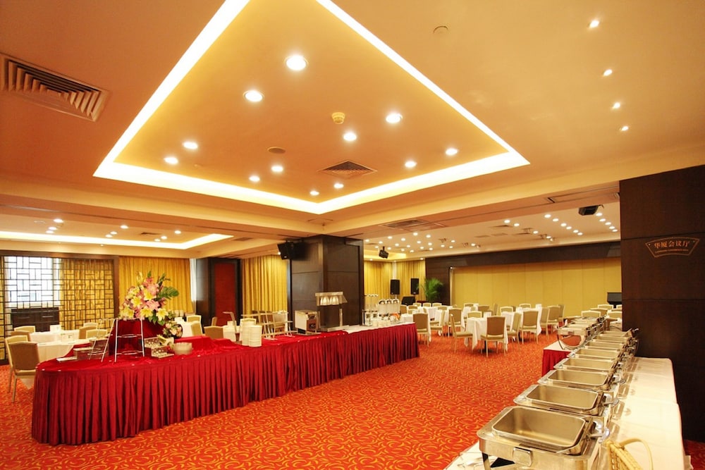 landmark international hotel