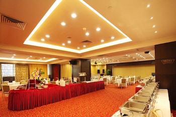 landmark international hotel