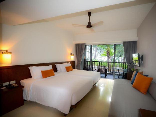 the grand southsea khaolak beach resort