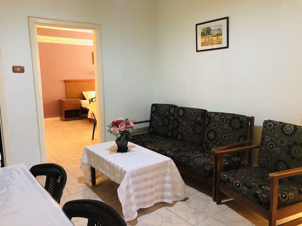 sufara hotel suites