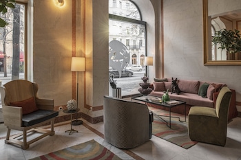the sparrow hotel