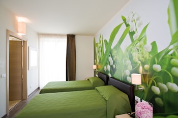 Hotel Acquadolce,Peschiera Del Garda>>Lake Garda,4 star