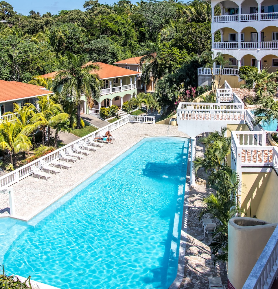 west end dive resort