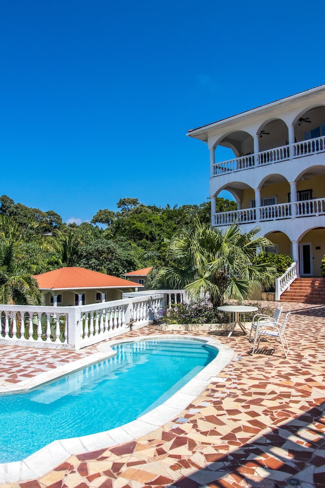 west end dive resort