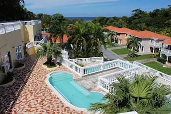 west end dive resort