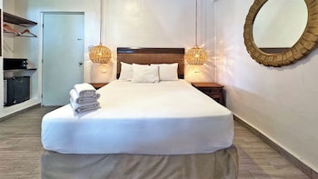 siesta fiesta hotel adults only 5th avenue