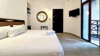 siesta fiesta hotel adults only 5th avenue