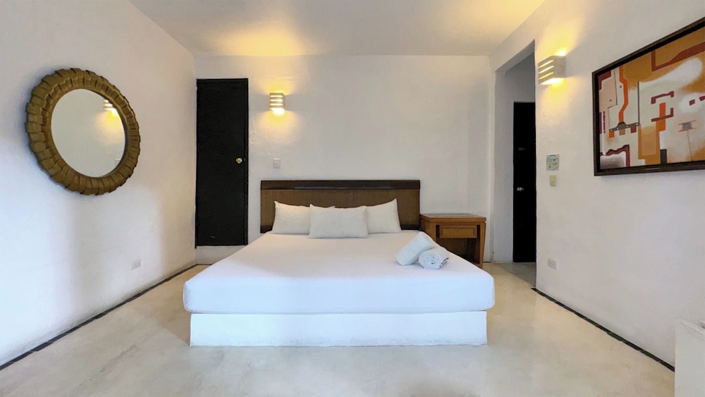 siesta fiesta hotel adults only 5th avenue