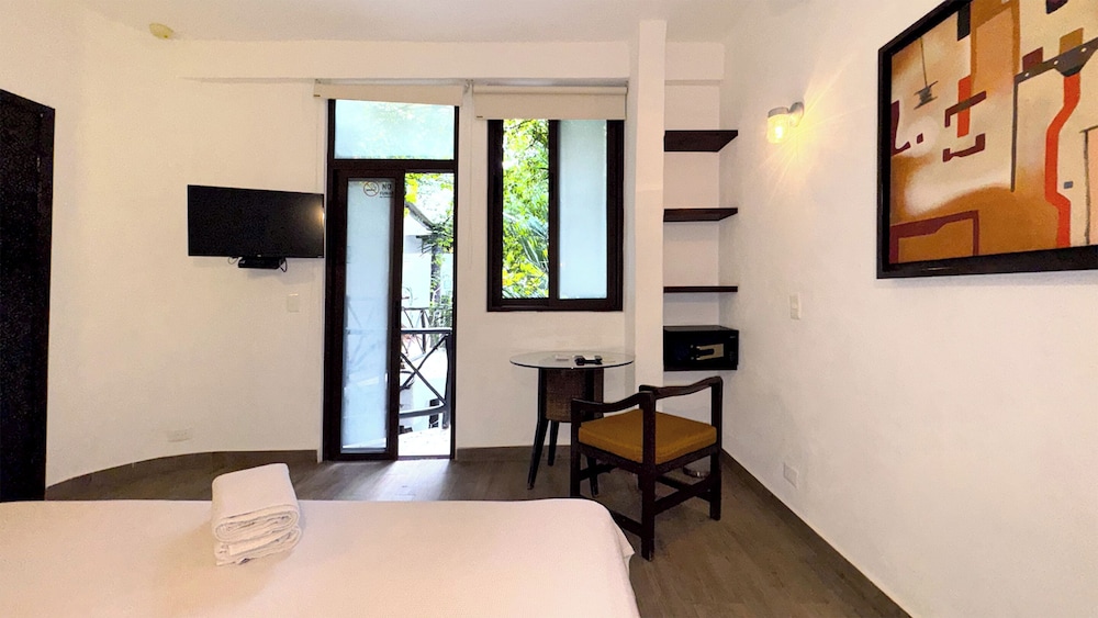 siesta fiesta hotel adults only 5th avenue