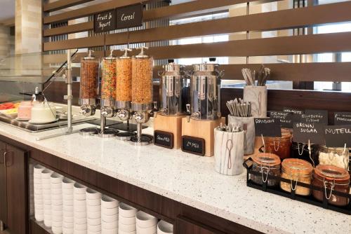 embassy suites by hilton chicago naperville