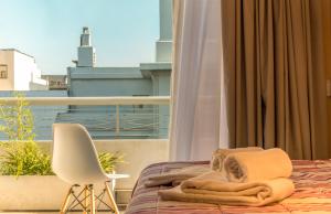 up viamonte hotel