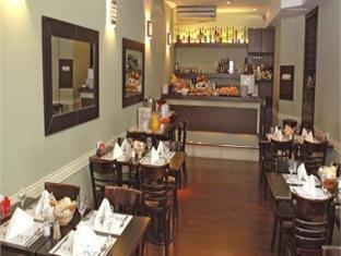 up viamonte hotel