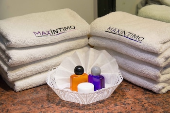 hotel max